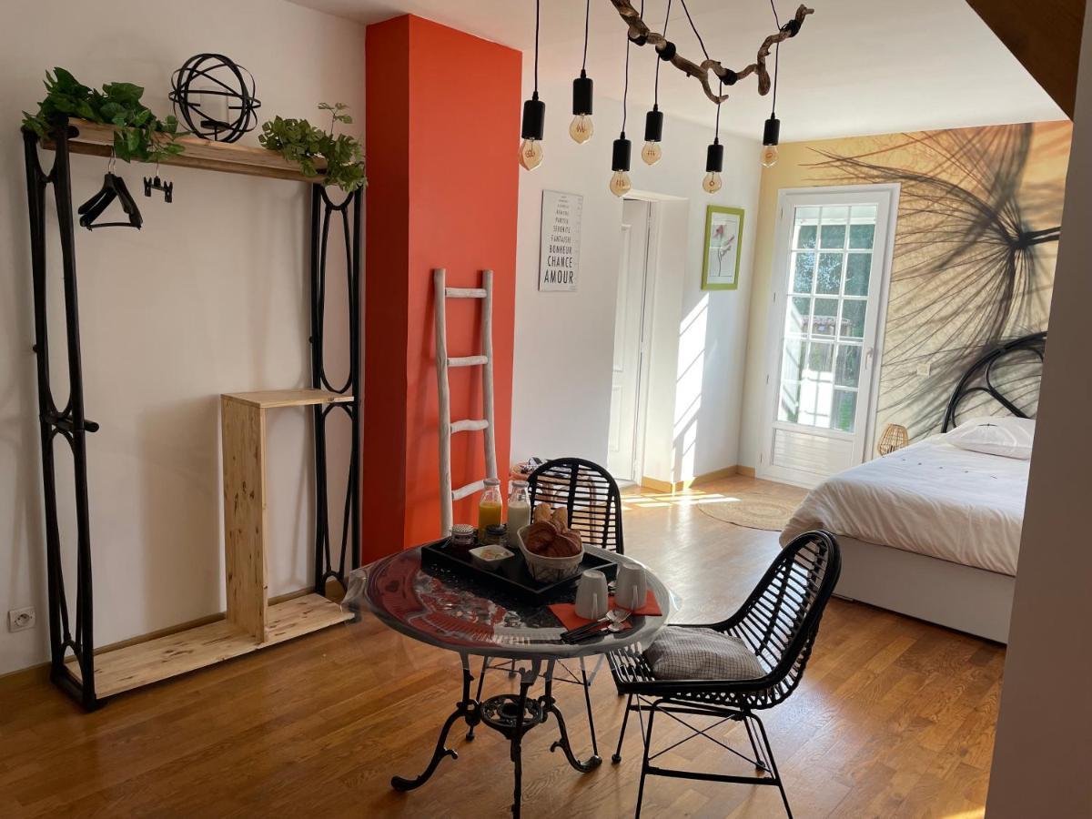 Belle Chambre Double Orange Tout Bonnement Bien Putot-en-Auge Bagian luar foto